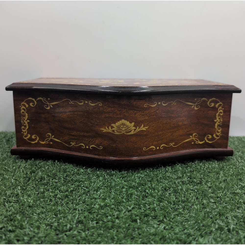 Vintage Linden Wood Floral Inlaid Music Box / Jewelry Box - Musical Theme - Picture 2 of 7